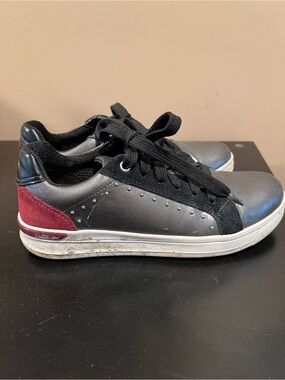 Geox Kids Black & Silver Sneakers with Burgundy Heel